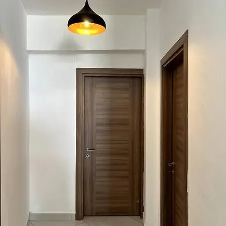 Angani Apartment, Ac Installed, Ocean View & Rooftop Pool Mombasa Exterior photo