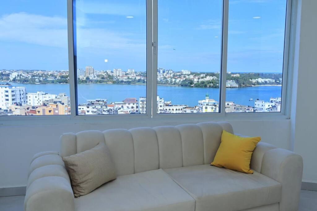 Angani Apartment, Ac Installed, Ocean View & Rooftop Pool Apartament