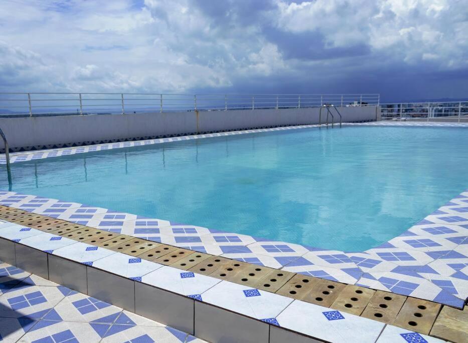 Angani Apartment, Ac Installed, Ocean View & Rooftop Pool *