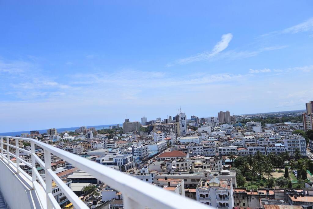 Angani Apartment, Ac Installed, Ocean View & Rooftop Pool *