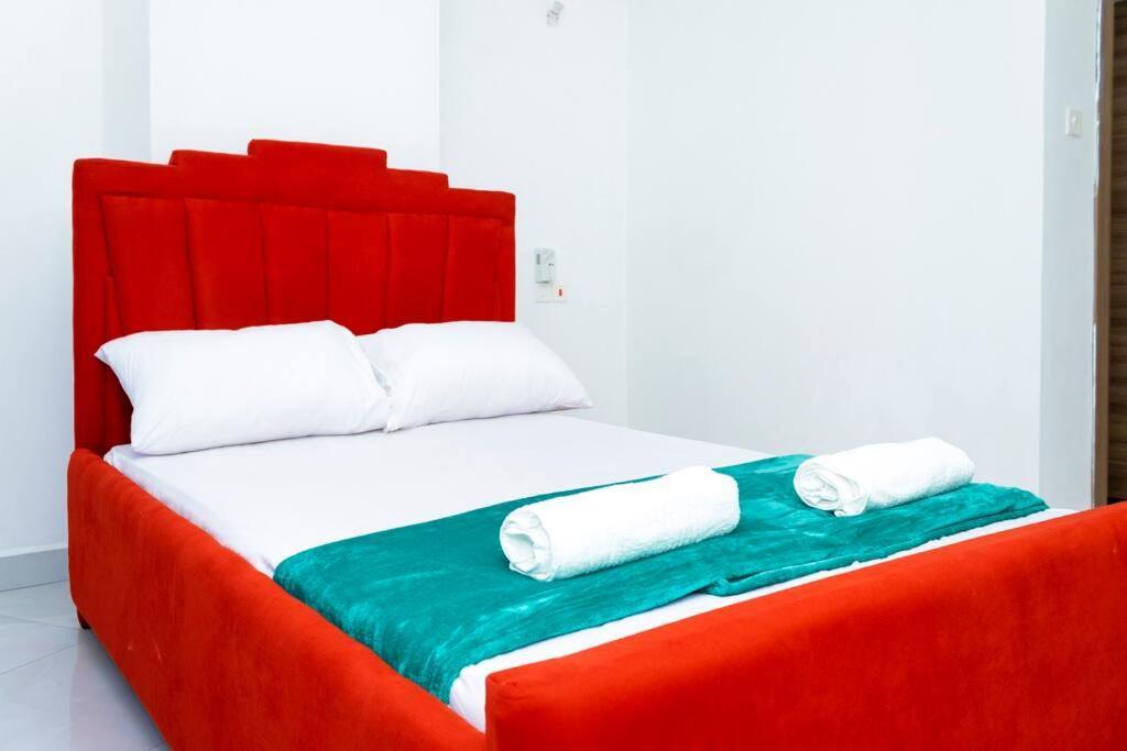 Angani Apartment, Ac Installed, Ocean View & Rooftop Pool * Mombasa