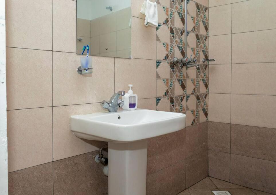 Apartament Angani Apartment, Ac Installed, Ocean View & Rooftop Pool