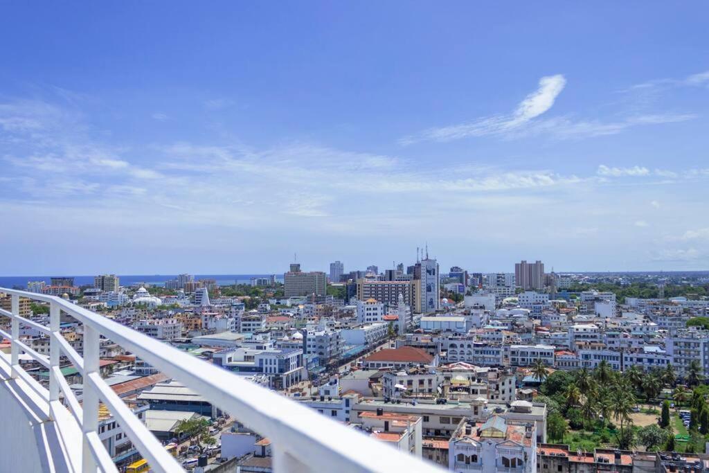 Angani Apartment, Ac Installed, Ocean View & Rooftop Pool Apartament Mombasa
